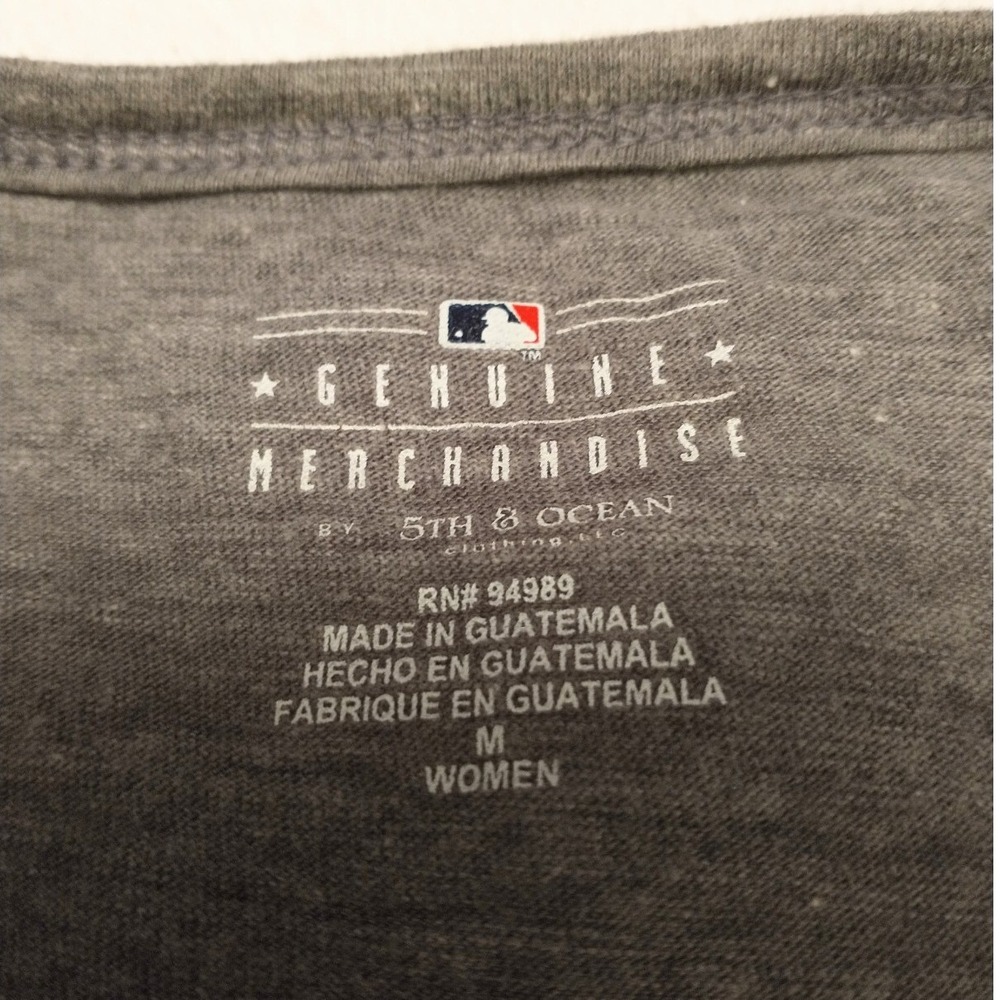 5th & Ocean St Louis Cardinals Womens Medium Grey Varsity Stripe MLB T-Shirt - Picture 3 of 4